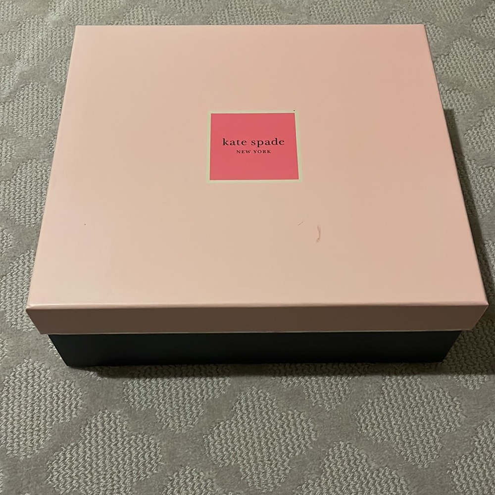 Kate spade shoe box